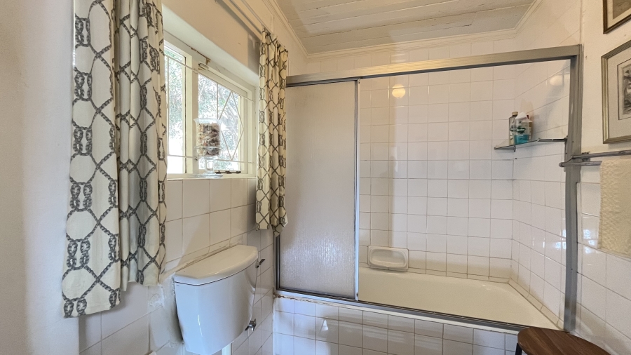 2 Bedroom Property for Sale in Seaforth Western Cape